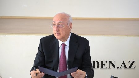 Zakir Fərəcov bu dəfə 9 cu mikrorayonda sakinlərlə görüş keçirib-VİDEO