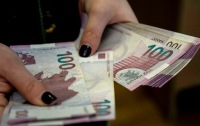 Keçmiş məktəb direktorunu aldadıb 19 000 manatını mənimsədi