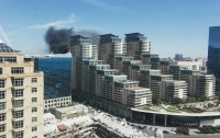 Bakının mərkəzində anbar yanır - Bu yollar bağlandı - Fotolar