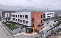 Azərbaycanın zəlzələdən dağılmış binanın yerində tikdiyi məktəb - Video