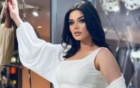 Aysundan CƏSARƏTLİ PAYLAŞIM - Yeni sevgilisi ilə əl-ələ TƏTİLDƏ - FOTO